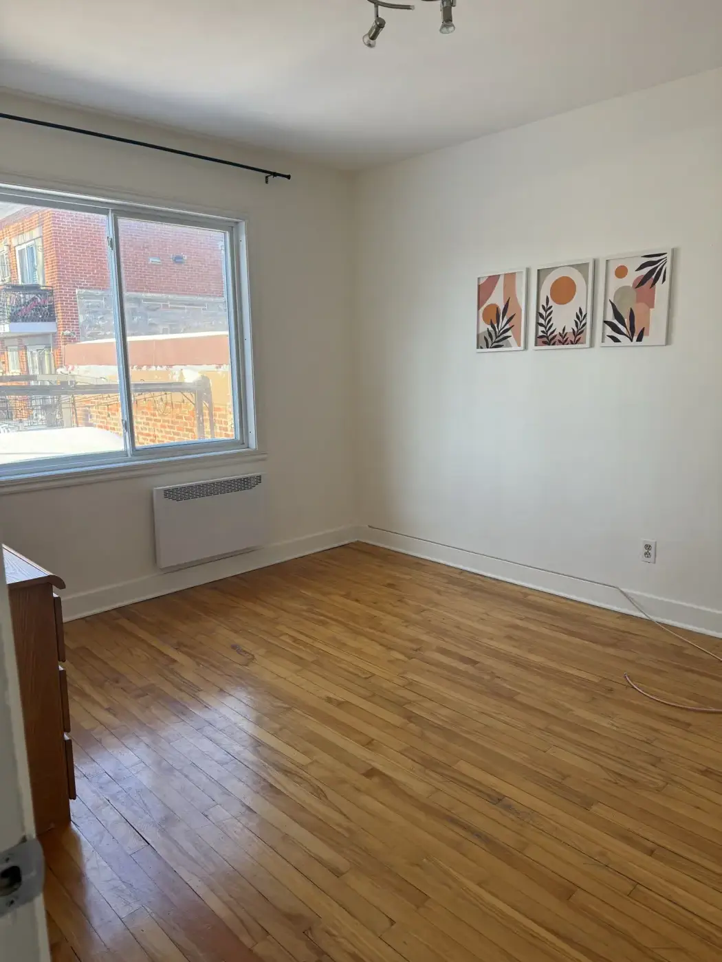 2e chambre à coucher — Logement 2